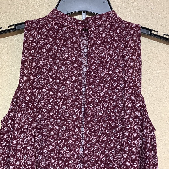 American Eagle Top Cold Shoulder Blouse XS Burgundy White🌀 - Picture 9 of 16